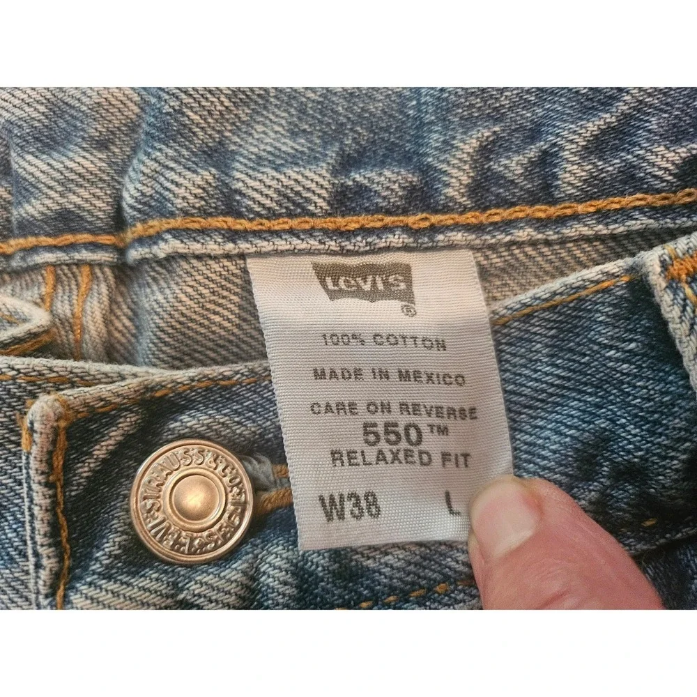 Levi's 550 Relaxed Fit Denim Shorts Mens 38 Blue Light Wash Jean Shorts